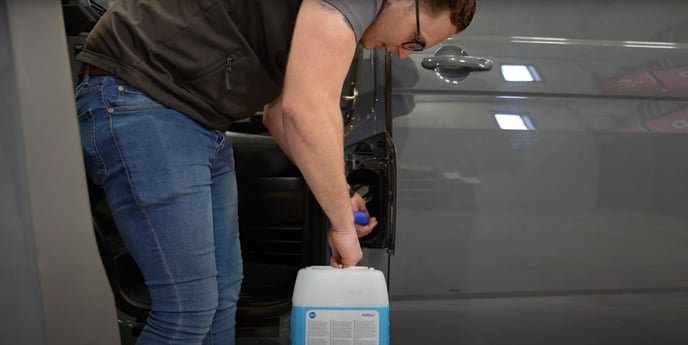 How to add Adblue to a diesel VW Transporter-3